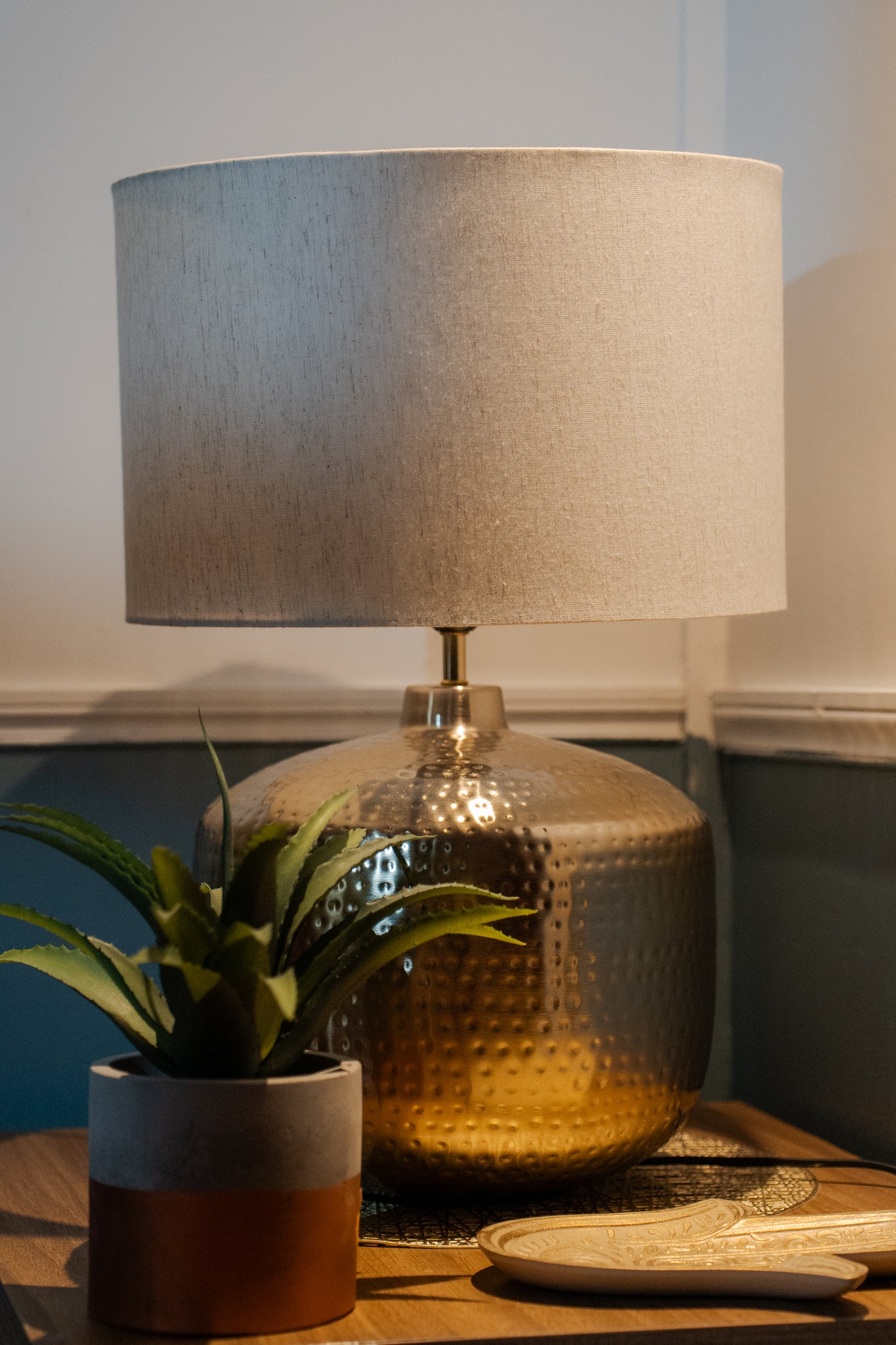 Lampe de chevet dorée