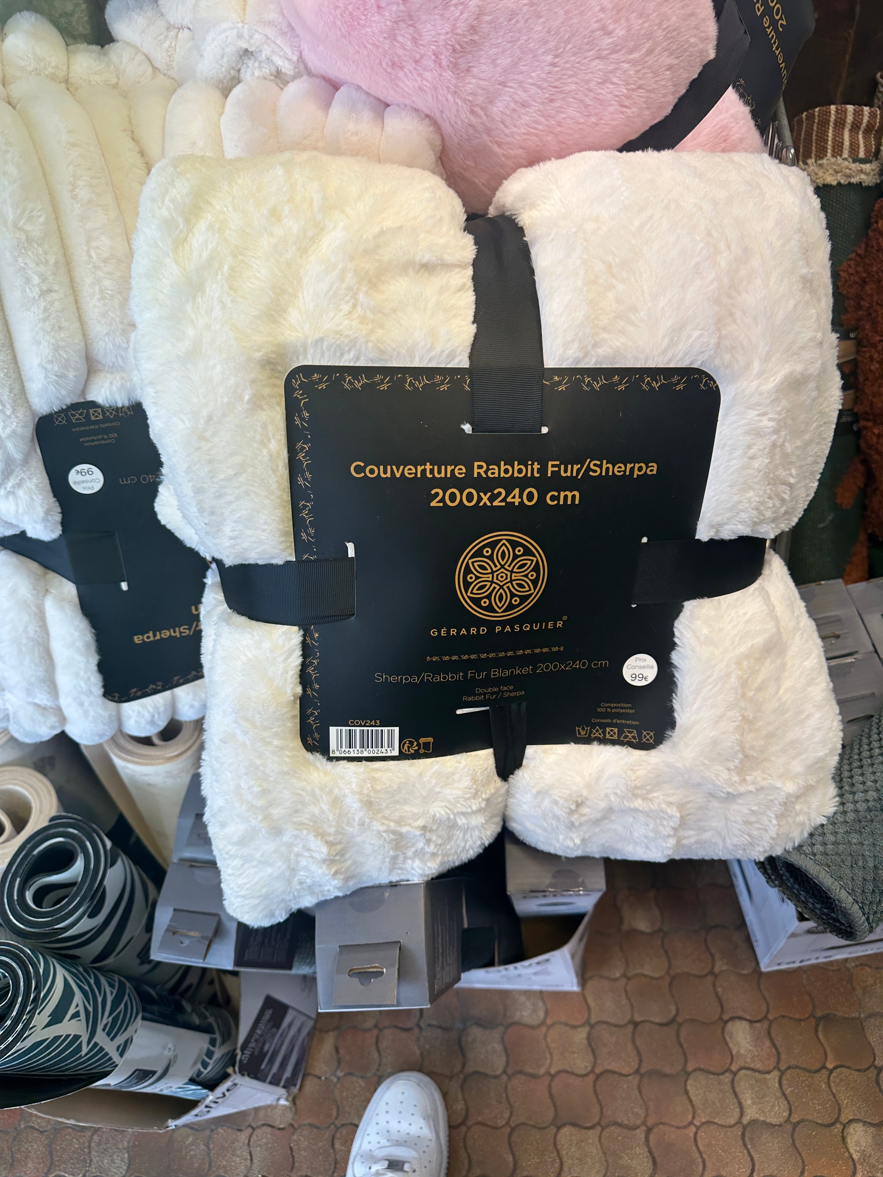 Couverture Rabbit Fur/Sherpa
200x240 cm